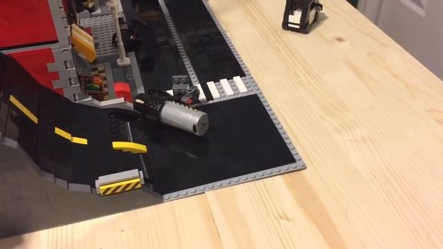 Lego City Update - Sloped Road. Slow Motion Car Crashes, Tips, and More! смотреть онлайн
