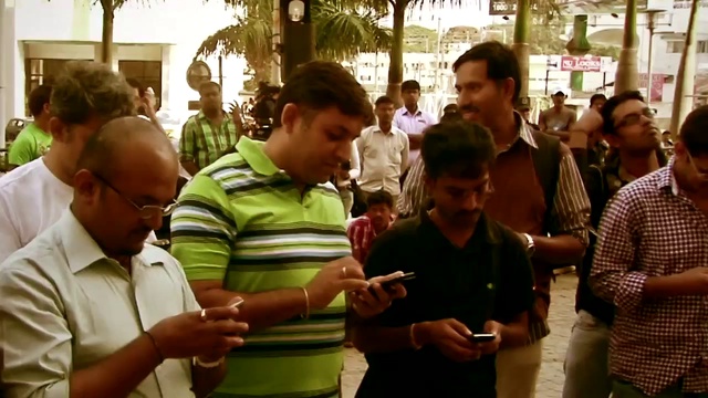 Allen Solly раздал бесплатные рубашки с помощью твиттер-билборда смотреть онлайн