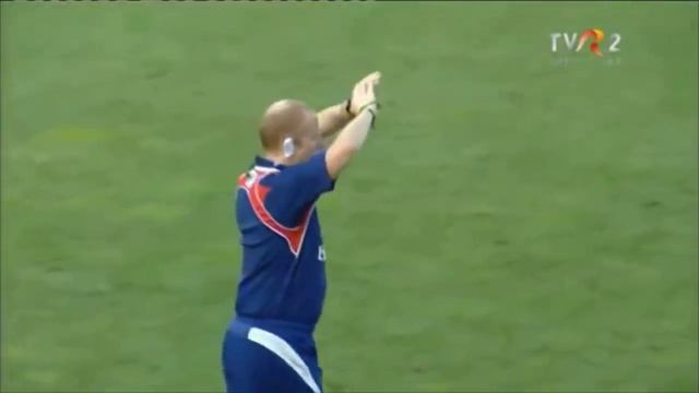 Why Owen Farrell's Tackle vs South Africa Should Have Been a Penalty смотреть онлайн