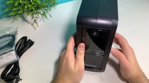 ⚡️ CYBERPOWER VP1000ELCD - UNBOXING I RZUT OKIEM NA ZASILACZ UPS!
