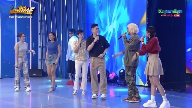 It's Showtime Family is very happy with Ryan's special announcement | It's Showtime смотреть онлайн