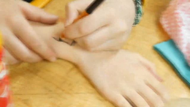 DIY. Как сделать временную татуировку легко и быстро! смотреть онлайн