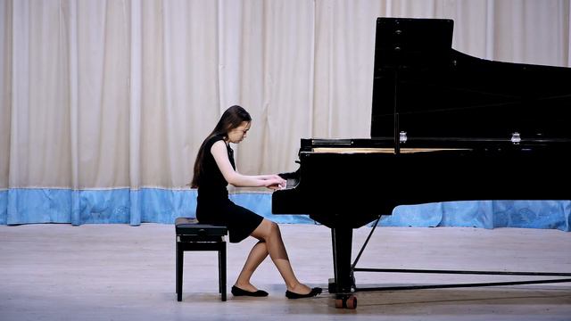 Л.Бетховен - Соната №1 ор.31 Соль мажор, 1 часть смотреть онлайн