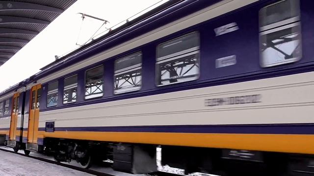 Прибуття ЕД9М-0062 на кінцеву станцію смотреть онлайн