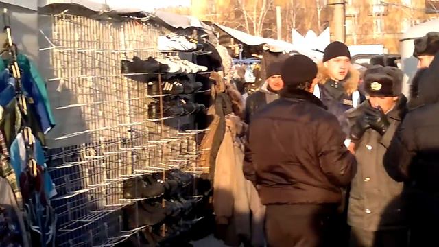 Екатеринбург шарташский рынок 23 декабря беспредел. смотреть онлайн