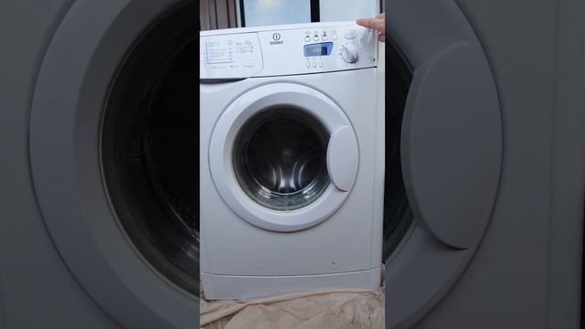 Стиральная машина INDESIT смотреть онлайн