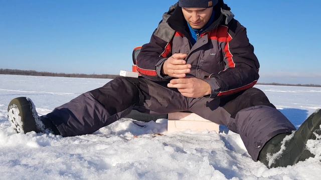 окунь на мормышку смотреть онлайн