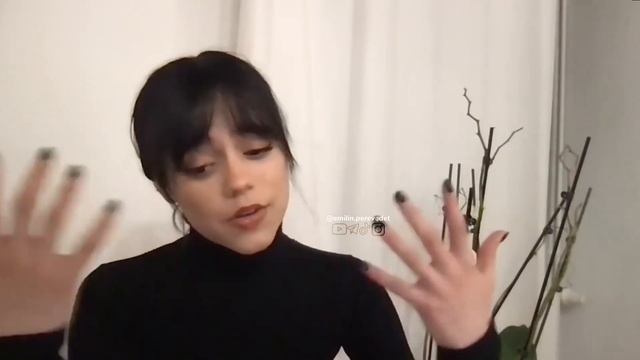 КАК ДЖЕННА ОРТЕГА СТАЛА АКТРИСОЙ, ИНТЕРВЬЮ НА РУССКОМ | СЕРИАЛ УЭНСДЕЙ