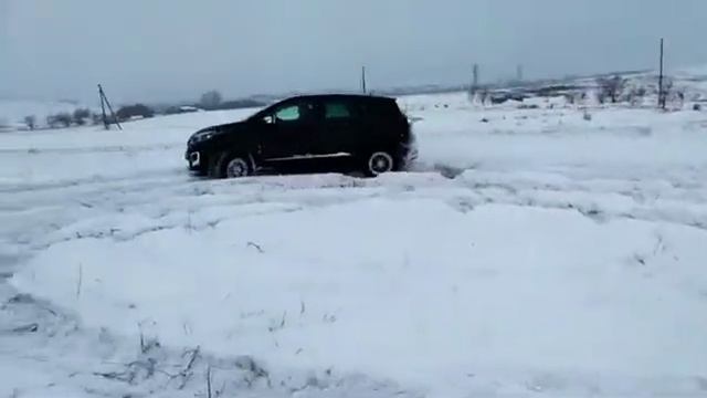 Renault Kaptur 4x4 2.0 МКП6 смотреть онлайн