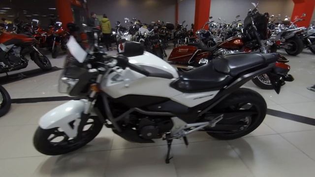 Мотоцикл HONDA NC 700S Арт S61672 Мотосалон Мегамото смотреть онлайн