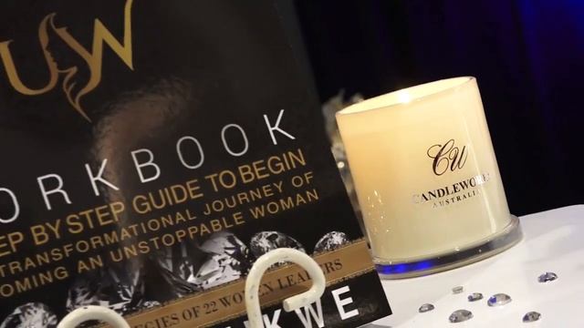 #TUWOP17 Red Carpet Soirèe Book Signing Extravaganza смотреть онлайн