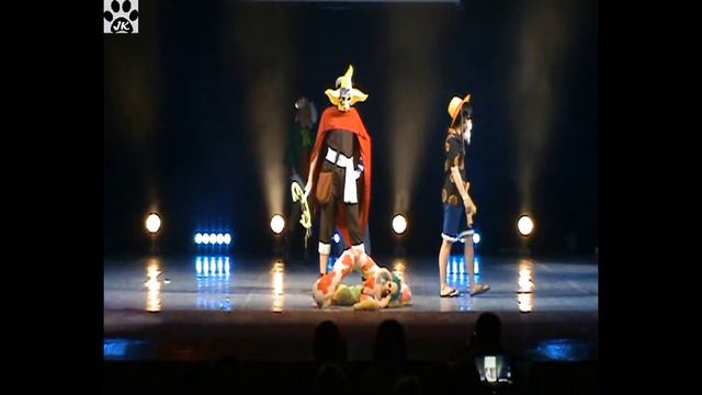 038 WEBcon 2017 Групповое дефиле 10 Аниса, Катрина, Hyde, Takeshi, MentoLiS, Панда Стенд One Pi смотреть онлайн