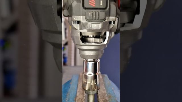 How it Works Impact Wrench (960fps Slow Motion Video) смотреть онлайн