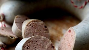 Какие продукты входят в состав ливерной колбасы?