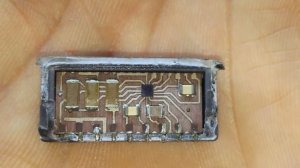 БЕСКОРПУСНЫЕ КМ КОНДЕНСАТОРЫ В МИКРОСХЕМАХ УПЧЗ-2 СОДЕРЖАЩИЕ ПЛАТИНУ И ПАЛЛАДИЙ.