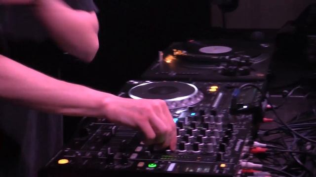 Romare Boiler Room Amsterdam DJ Set смотреть онлайн