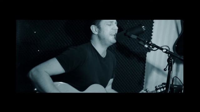 Martin Ekman - ...Baby one more time (Britney Spears Cover) смотреть онлайн