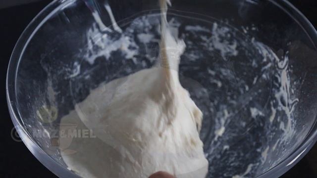 Achieve Bakery-Quality Focaccia at Home: Rosemary Flavored - No Mixer Needed!! смотреть онлайн