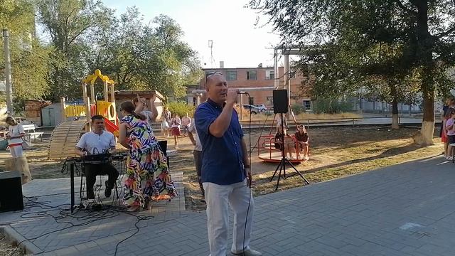 Леонид Горохов "А в августе зацвел жасмин" смотреть онлайн