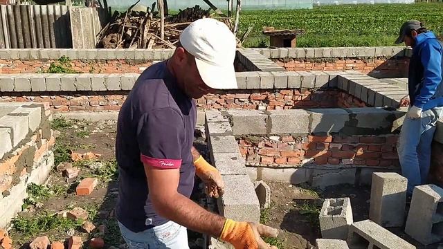 Итальянцы в России часть 2(цокальный этаж) смотреть онлайн
