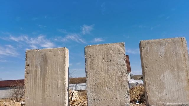 Дробление бетона ведёт к его превращения из камня в мел... смотреть онлайн