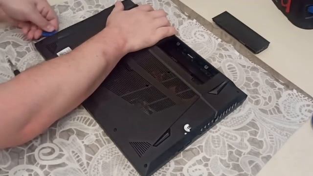 Thunderobot 911Plus снятие задней крышки