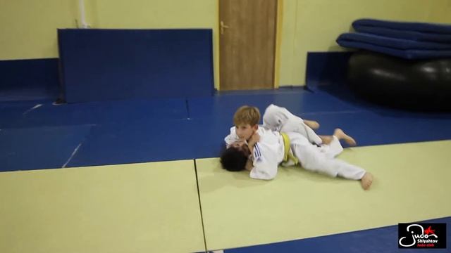 Специально подготовительное упражнение для овладения техникой бросков О СОТО ГАРИ Отхват смотреть онлайн