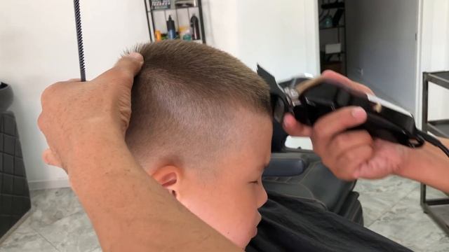 Уснул Во Время Стрижки | FADE | HAIRCUT |ASMR смотреть онлайн