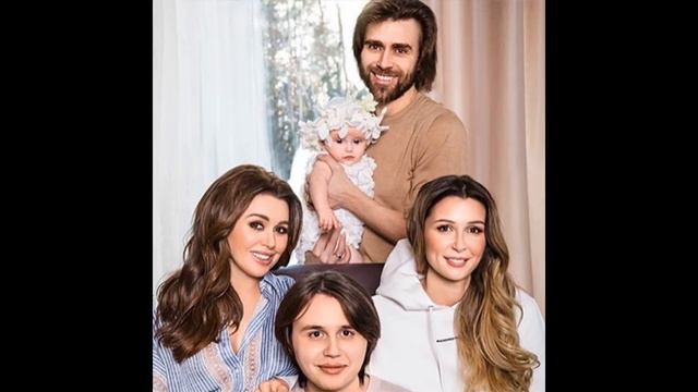 Измученный муж Заворотнюк выступил на публике смотреть онлайн