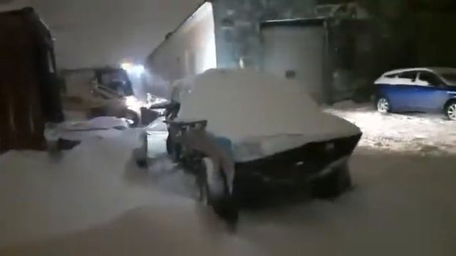 Уборка снега на Мксм 800. смотреть онлайн