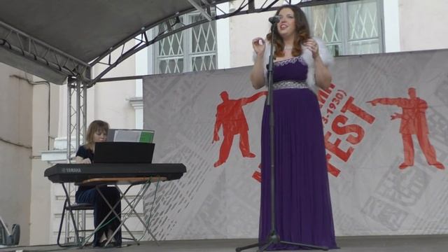 Ирина Алешина (сопрано) & Маргарита Ваганова (фортепиано) 18.07.2015 МаяковскийFEST б-ка Маяковског смотреть онлайн