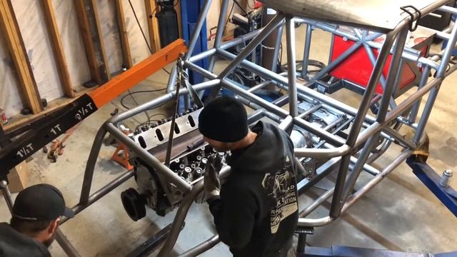 Installing a 8.1L engine in an Ultra 4 Race Car - Building an offroad race buggy смотреть онлайн