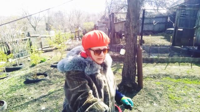 Я на камушке сижу и топор в руках тешу.. смотреть онлайн