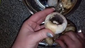 Как почистить грибы шампиньоны