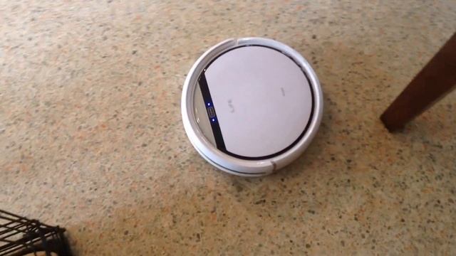 iLife robotic vacuum cleaner review Dust Bunny Dream Machine смотреть онлайн
