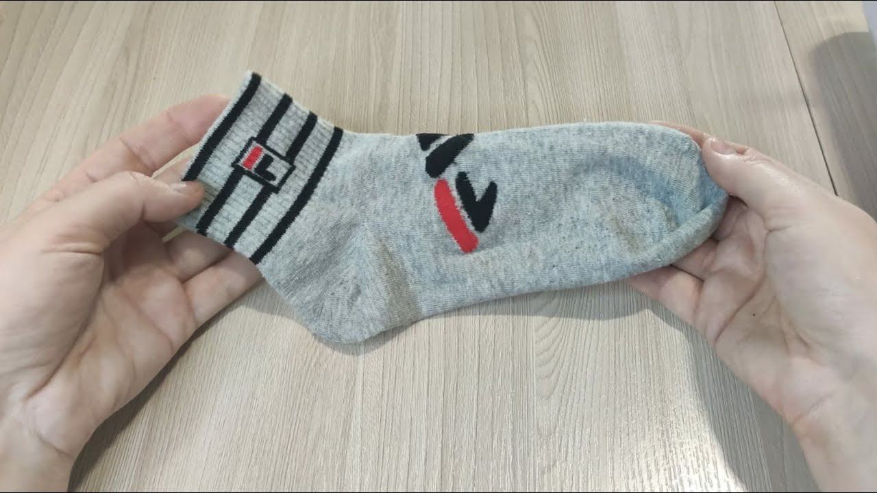 Неожиданный способ использования носков смотреть онлайн