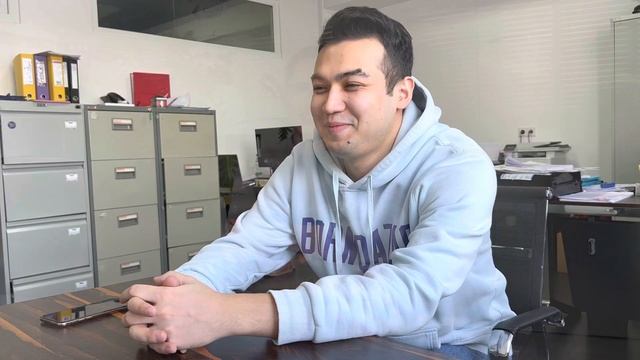 23 февраля. Шуточное интервью для коллег #емех #emex1love #потомучтоЕМЕХсемья смотреть онлайн