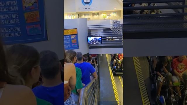 Bonus: MIB Alien Attack Ride Queue Vehicle Diagnostic Simulator Video смотреть онлайн