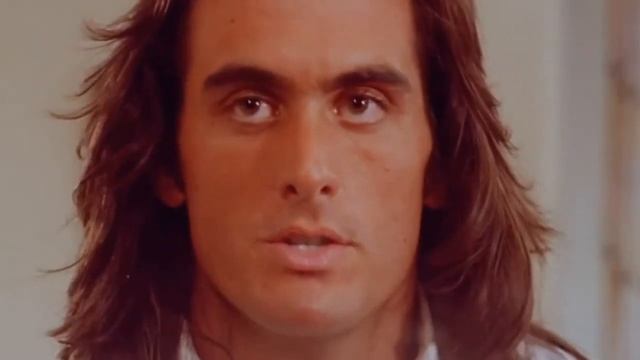 Something Strange About This Scene... смотреть онлайн