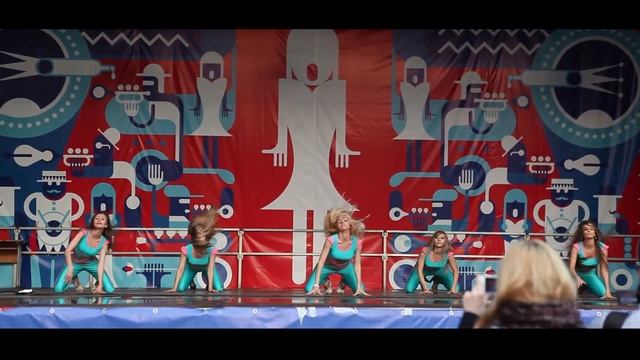 SUMMER DANCE PARK GO-GO MOTION смотреть онлайн