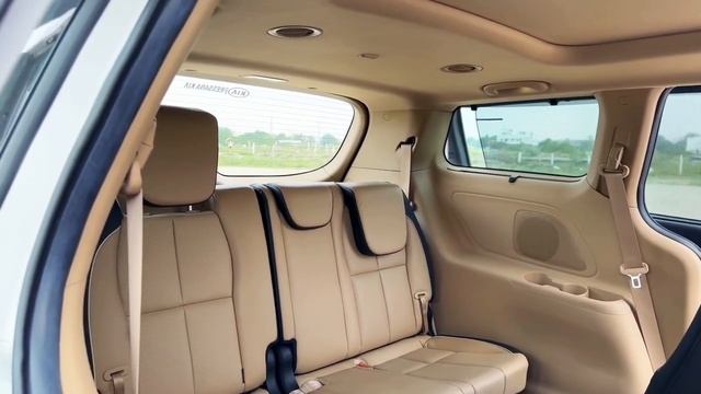 42 Lakhsக்கு சொகுசான car! - KIA Carnival Limousine | Car Review Tamil | Iam Shri Ram #carreview смотреть онлайн