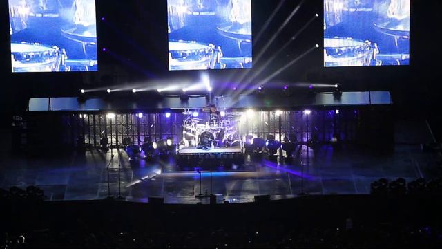 NickelBack Live in Moscow Daniel Adair drums Solo смотреть онлайн