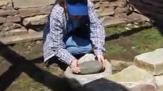 каменная ручная мельница смотреть онлайн