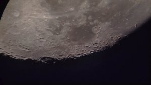 ЧТО-ТО ЛЕТАЕТ НА ФОНЕ ЛУНЫ! ЛУНА 4К видео, ВИД В ТЕЛЕСКОП