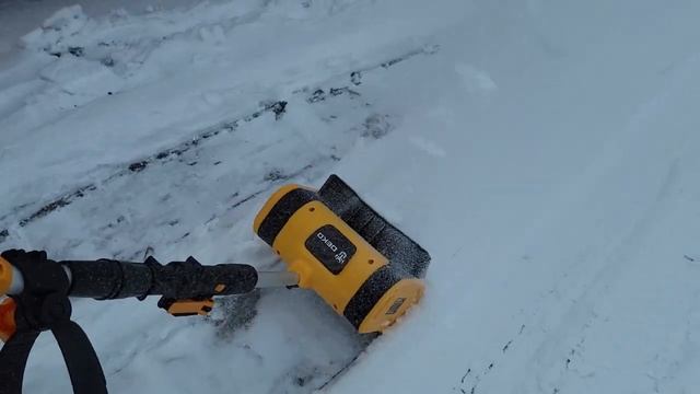 Снегоуборщик DEKO ST21 на аккумуляторах | Отличная замена лопате смотреть онлайн