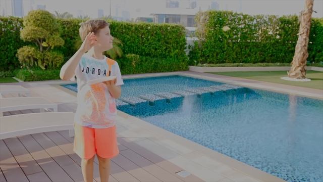 Diana and Roma learn the alphabet with balloons смотреть онлайн