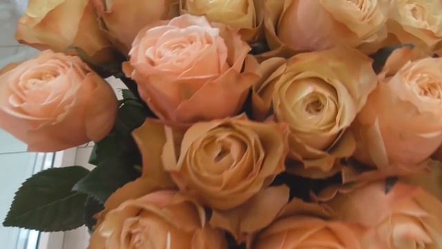 БУДНИ ФЛОРИСТА . Про цветы и татуировки. смотреть онлайн