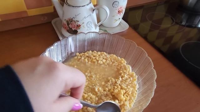 Все меня учат как жить и снимать видео, выходные пролетели, дела семейные, бесконечные.