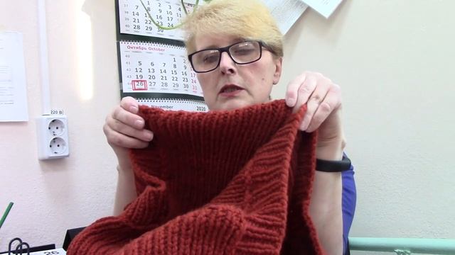 Вязание. Удлиненный жилет спицами. смотреть онлайн