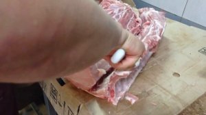 Разделка свиной шеи.Все очень просто.